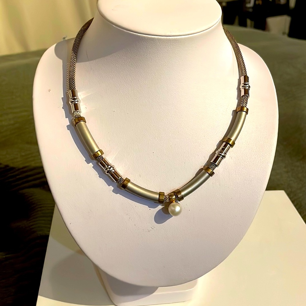 Silver beaded necklace with White Pearl